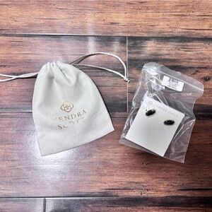 Kendra Scott Ellie Black and Gold Stud Earrings